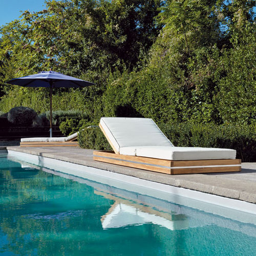 Bain de soleil contemporain - Essenza - Ethimo - en tissu acrylique / en teck / en teck