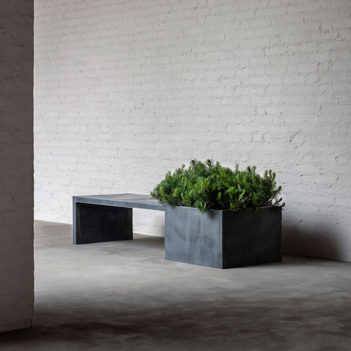 Jardinière en zinc - IN/OUT - DOMANI - rectangulaire / avec banc intégré / contemporaine
