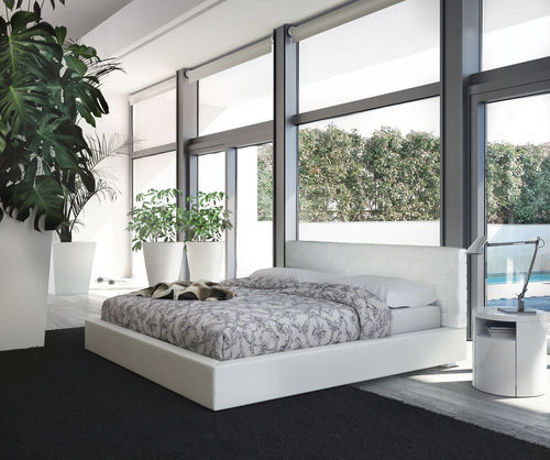 Lit double - MADISON - CAL KING - MODLOFT - contemporain / avec tête de lit tapissée / en cuir