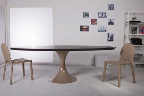 Table contemporaine - SALISBURY 87IN - MODLOFT - en bois / en bois laqué / ovale