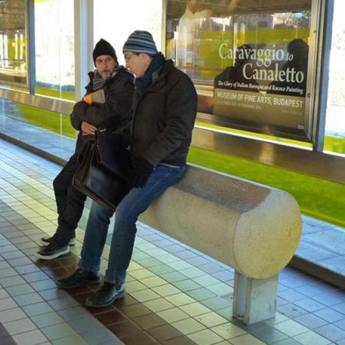 Banc public contemporain - STANDING TUBE - URBASTYLE - en béton