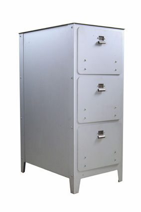 Buffet contemporain - 1115 - piet hein eek - en aluminium
