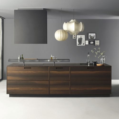 Cuisine contemporaine - FACTORY - Key cucine - en chêne / en marbre / en acier