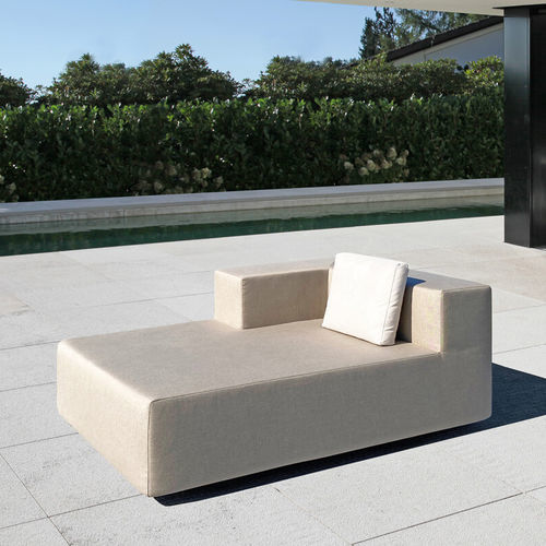 Méridienne contemporaine - CHAISE - april furniture - en tissu / avec piètement en métal / d'extérieur