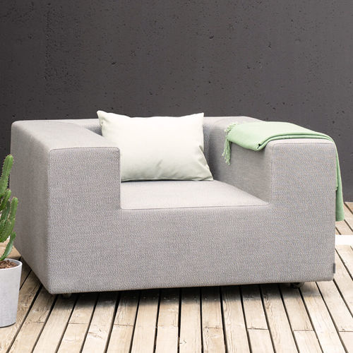 Fauteuil contemporain - LOOP - april furniture - en tissu / avec coussin amovible / imperméable