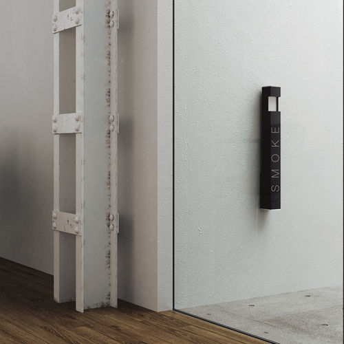 Cendrier sur pied - FUM - Systemtronic - mural / en aluminium / pour extérieur