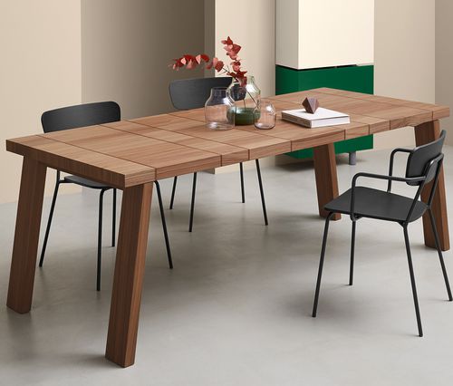 Table à manger contemporaine - Section - Sculptures Jeux - en chêne / en noyer américain / avec piètement en chêne