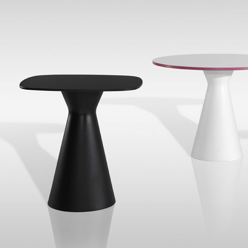 Table contemporaine - TAK  - Redi - en polypropylène / avec piètement en polypropylène / ronde