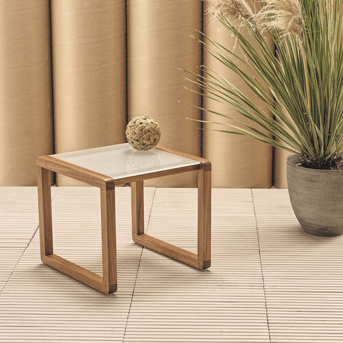 Table d'appoint contemporaine - Dual - Il Giardino di Legno - en verre / avec piètement en teck / carrée