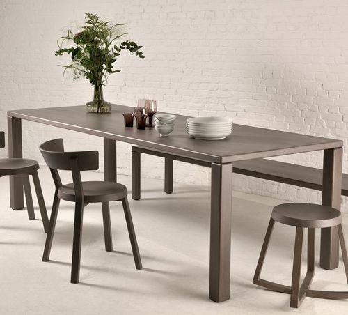 Table contemporaine - ELEMENT - Objekten - en chêne / en hêtre / en bois teinté