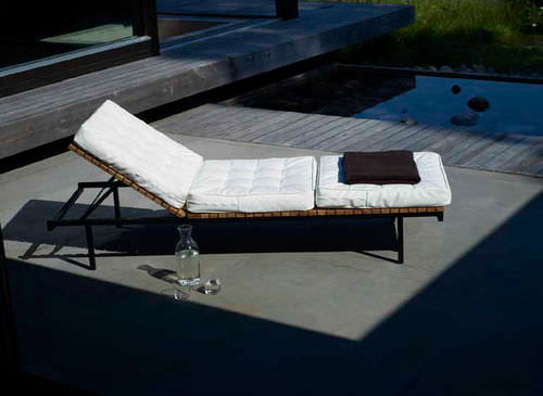 Bain de soleil contemporain - HÄRINGE - Skargaarden - en teck / de jardin / dossier ajustable