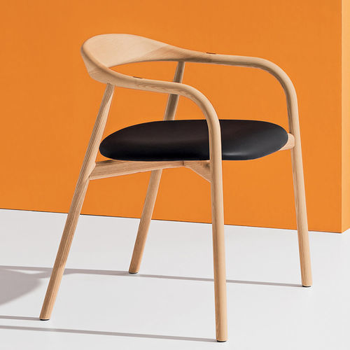 Chaise contemporaine - AUTUMN  - DISCIPLINE - d'intérieur / en tissu / en cuir