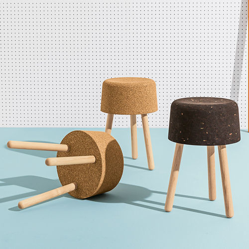 Tabouret contemporain - BOMBETTA - DISCIPLINE - en liège / avec piètement en frêne / 3 pieds