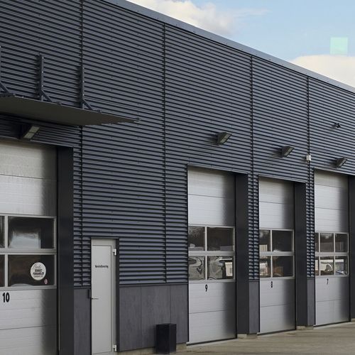 Bardage en panneaux - COLORCOAT® PE 25 - TATA STEEL - en acier / en zinc / à emboîtement