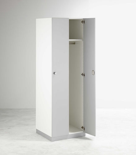 Casier vestiaire en métal - QBIX 45 - Hund Möbelwerke - en bois / à clé / professionnel