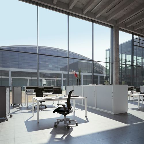 Bureau sur pied - C4 EVOLUTION - Hund Möbelwerke - contemporain / en métal / en bois