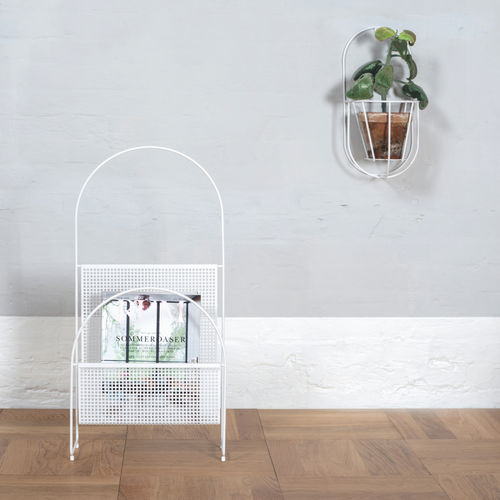 Porte-revues contemporain - NOUVELLE  - OK DESIGN - résidentiel / en métal / noir