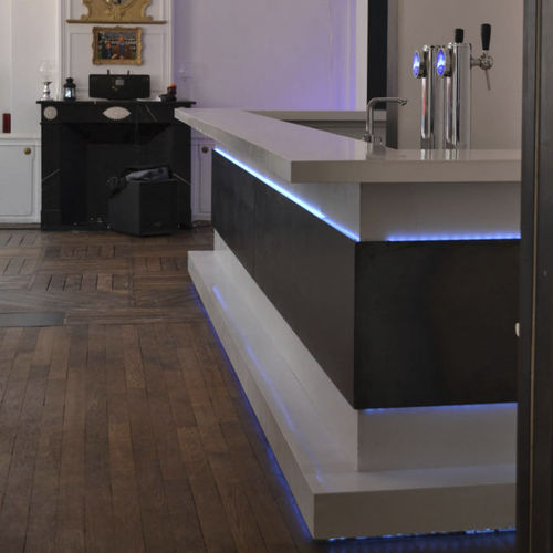 Comptoir de bar - Stayconcrete - en béton / droit / lumineux