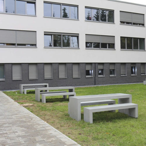 Ensemble table et bancs contemporain - Stayconcrete - en béton / de jardin / d'extérieur