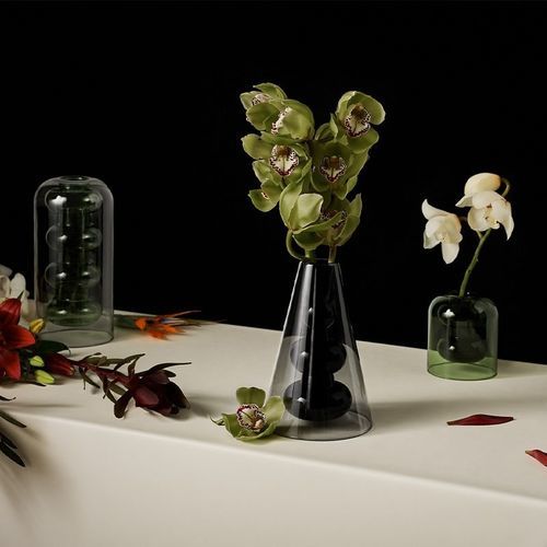 Vase contemporain - BUMP  - Tom Dixon - en verre borosilicaté / fait main / professionnel