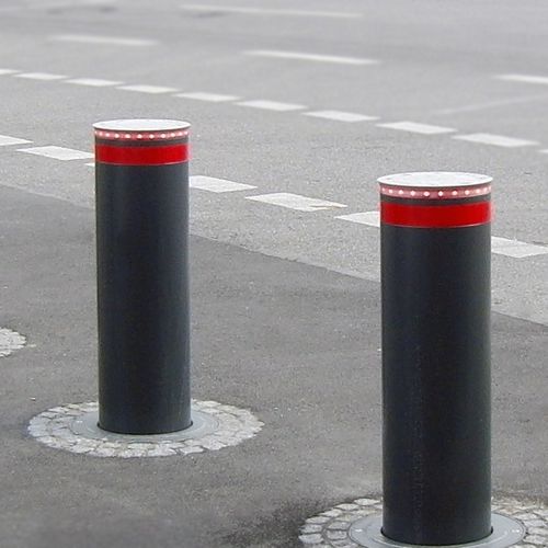 Borne de protection - ZABAG Security Engineering GmbH - hydraulique / en acier galvanisé / lumineuse