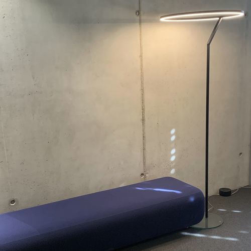 Lampe sur pied - INSOSPESO - Sattler GmbH - en aluminium / en verre acrylique / contemporaine