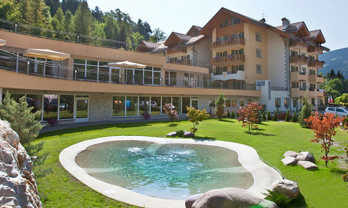 Piscine d'extérieur - Hofer Group GmbH - enterrée / en béton / pour enfant