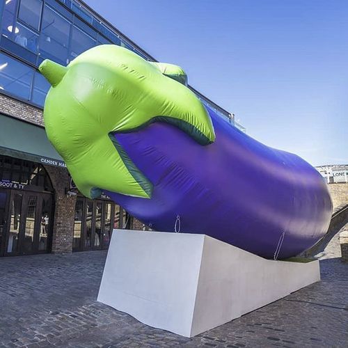 Structure gonflable pour le secteur événementiel - GIANT AUBERGINE - Studio Souffle