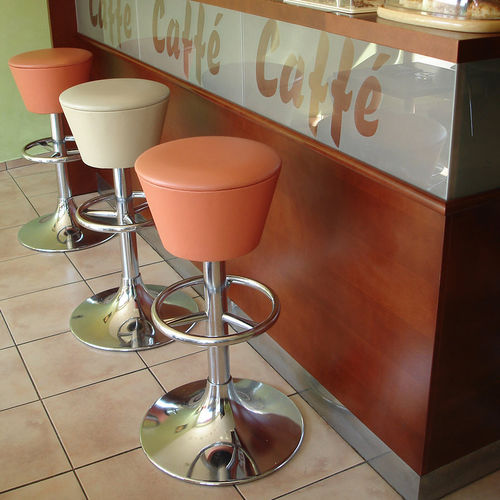 Tabouret de bar contemporain - COMBI - KODRETA furniture, s.r.o. - en cuir / en tissu / avec piètement en métal