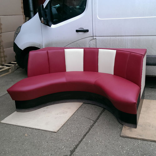 Banquette contemporaine - BOOTHS - KODRETA furniture, s.r.o. - en tissu / en cuir / avec piètement en métal