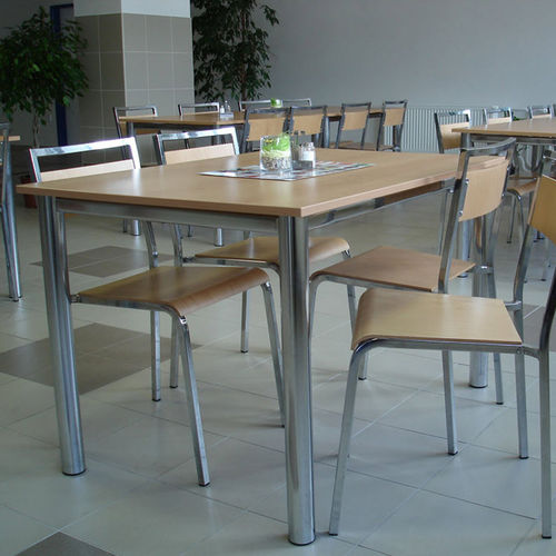 Table à manger contemporaine - SICILIA  - KODRETA furniture, s.r.o. - en bois / en verre / avec piètement en métal