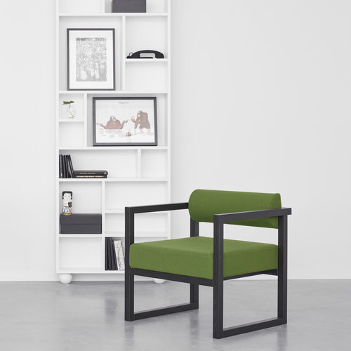 Fauteuil contemporain - RELOAD - A 2 designers - en tissu / en chêne / en contreplaqué