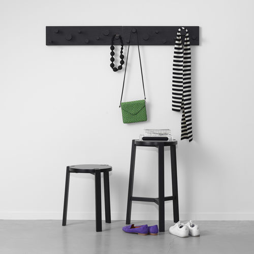 Porte-manteau mural - FELLOW - A 2 designers - contemporain / en chêne