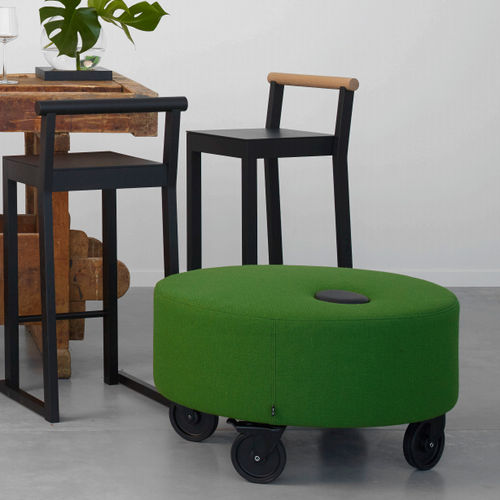 Pouf contemporain - DOT - A 2 designers - en tissu / en cuir / rond