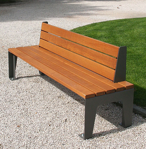 Banc public contemporain - MODUS - ACCENTURBA - en chêne / en acier thermolaqué / avec dossier
