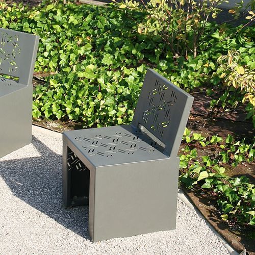 Chaise contemporaine - GIRO - ACCENTURBA - d'extérieur / en tôle d'acier / en acier thermolaqué