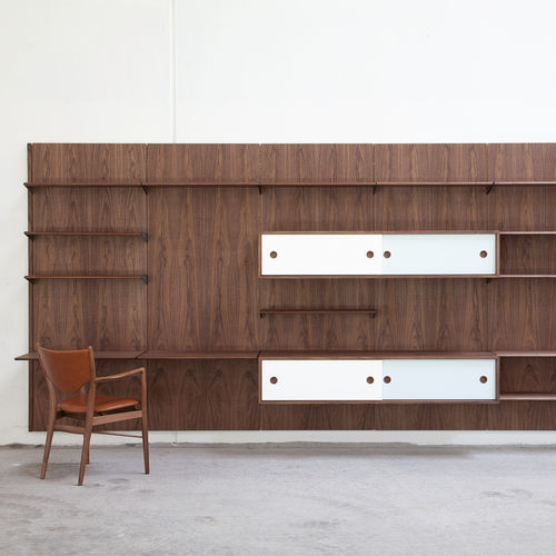 Bibliothèque murale - FJ - House of Finn Juhl – Onecollection - contemporaine / en bois