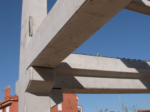 Poutrelle en béton armé - Pujol - en béton préfabriqué