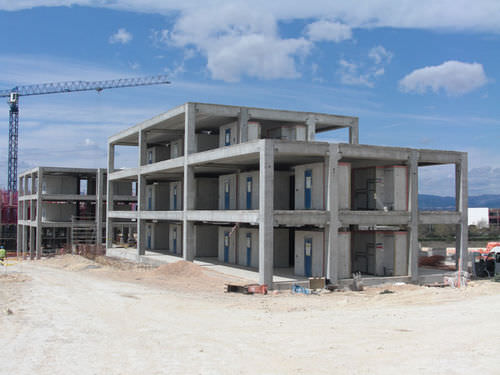 Portique en béton armé - Pujol - en béton précontraint