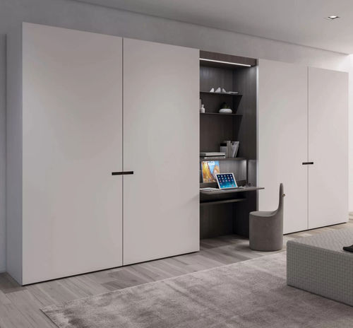 Armoire contemporaine - Astipalea - Presotto - en bois laqué mat / à portes battantes / avec éclairage intégré