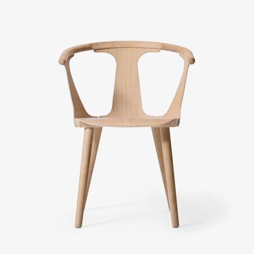 Chaise contemporaine - IN BETWEEN  - Andtradition - d'intérieur / en tissu / en cuir