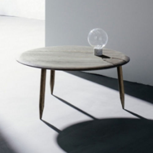 Table basse contemporaine - HOOF  - Andtradition - en chêne / avec piètement en chêne / ronde