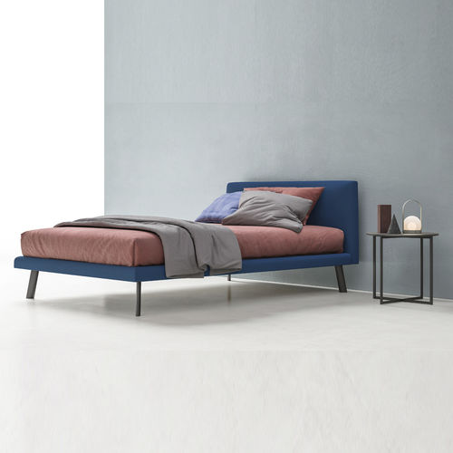 Lit simple - DECOR - ZALF spa - contemporain / avec tête de lit tapissée / avec tête de lit en cuir