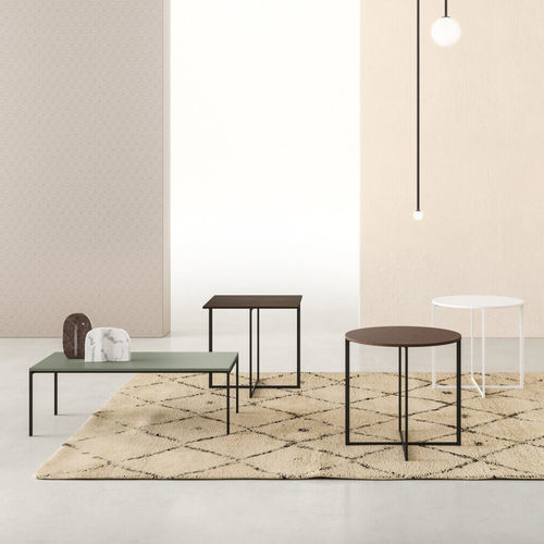 Table d'appoint contemporaine - TIC | TAC - ZALF spa - en bois / avec piètement en métal peint / avec piètement en laiton brossé
