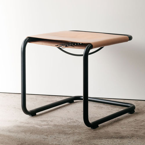 Tabouret design Bauhaus - PIPE - LifeSpaceJourney - avec piètement en métal chromé