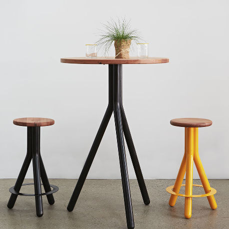 Tabouret de bar design minimaliste - PIPE SERIES  - LifeSpaceJourney - en bois de feuillus / avec piètement en bois de feuillus / avec repose-pieds