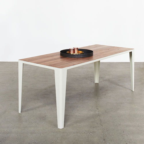 Table contemporaine - PRESSED - LifeSpaceJourney - en acier / avec piètement en acier / rectangulaire