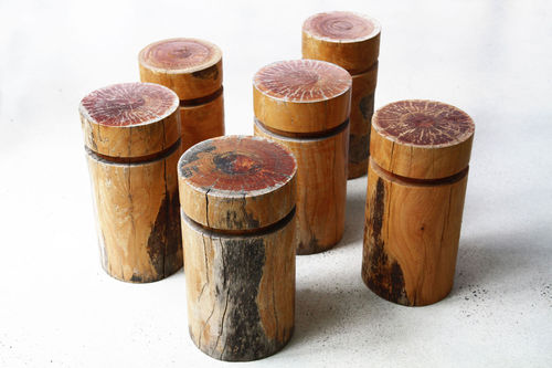 Tabouret design organique - LOG  - LifeSpaceJourney - en bois