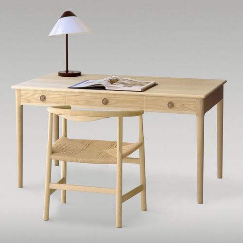 Bureau sur pied - pp305  - PP MØBLER - contemporain / en bois massif / droit