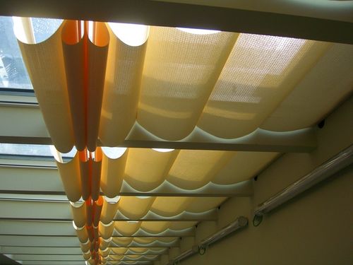 Store plissé - WINTERMEETING orizzontale - Resstende - pour fenêtre de toit / en tissu / professionnel